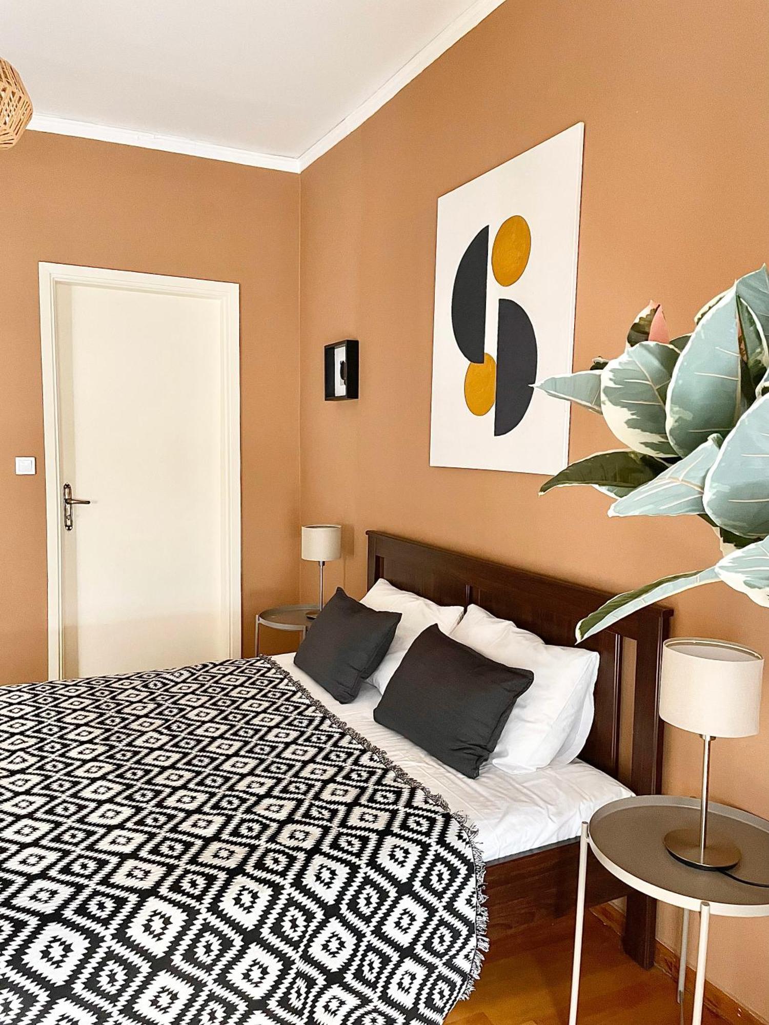 Comfy And Spacious Two Bedroom Apartment With Balcony Athen Eksteriør bilde